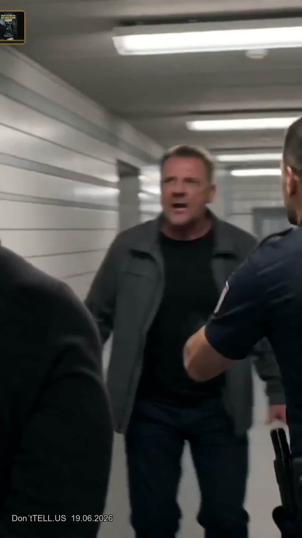 Hinter Verschlossenen Tueren 12 Social Cliffhanger